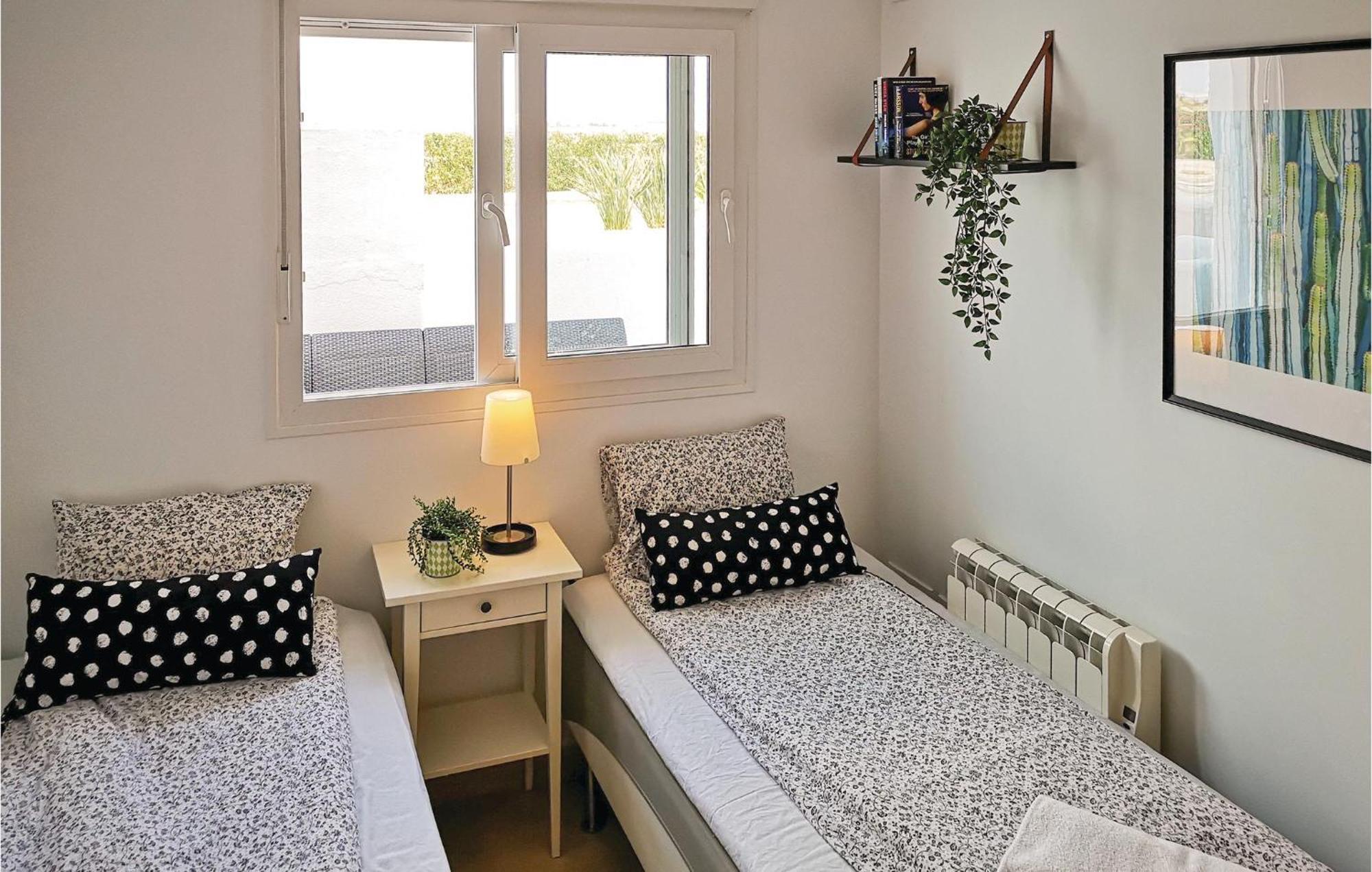 Pet Friendly Apartment In Alhama De Murcia El Romero Exteriör bild
