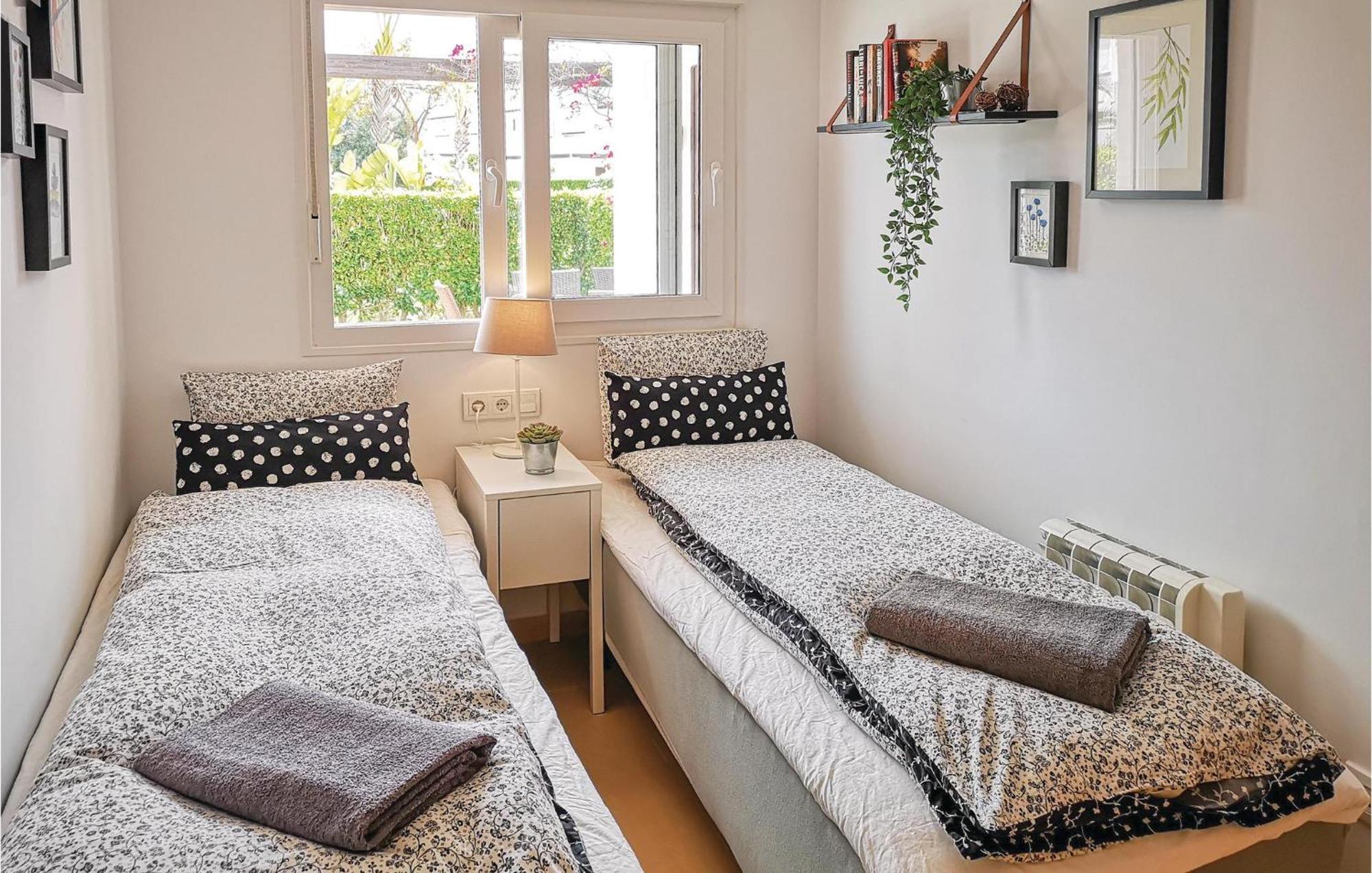 Pet Friendly Apartment In Alhama De Murcia El Romero Exteriör bild